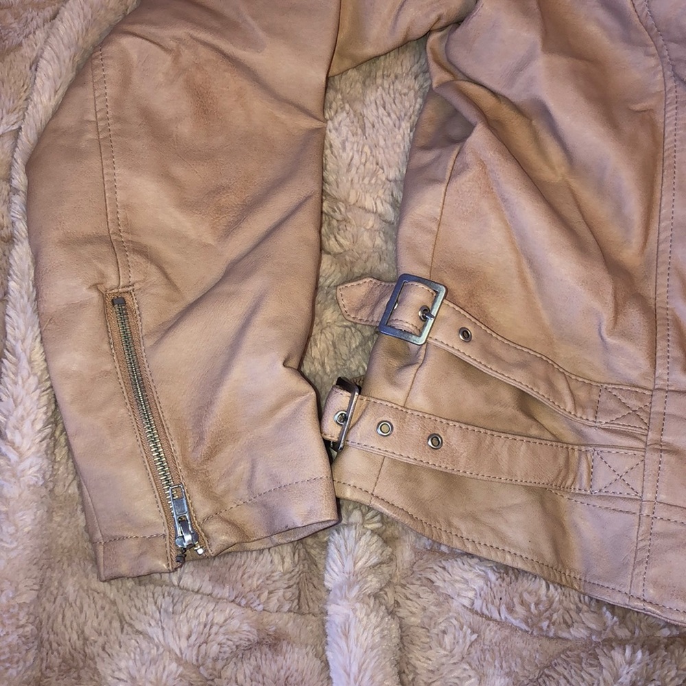Jacket - Picture 3 of 5